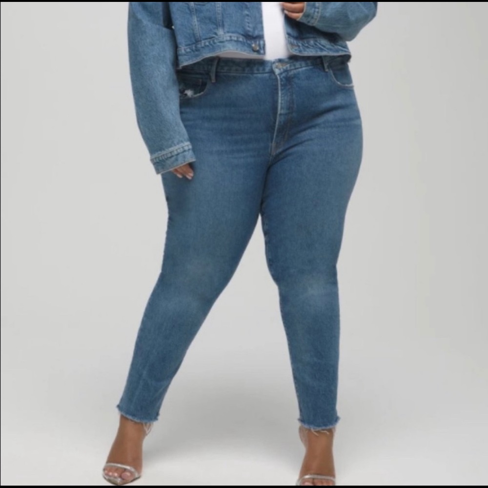Good American Good Classic High Rise Raw Hem Jeans